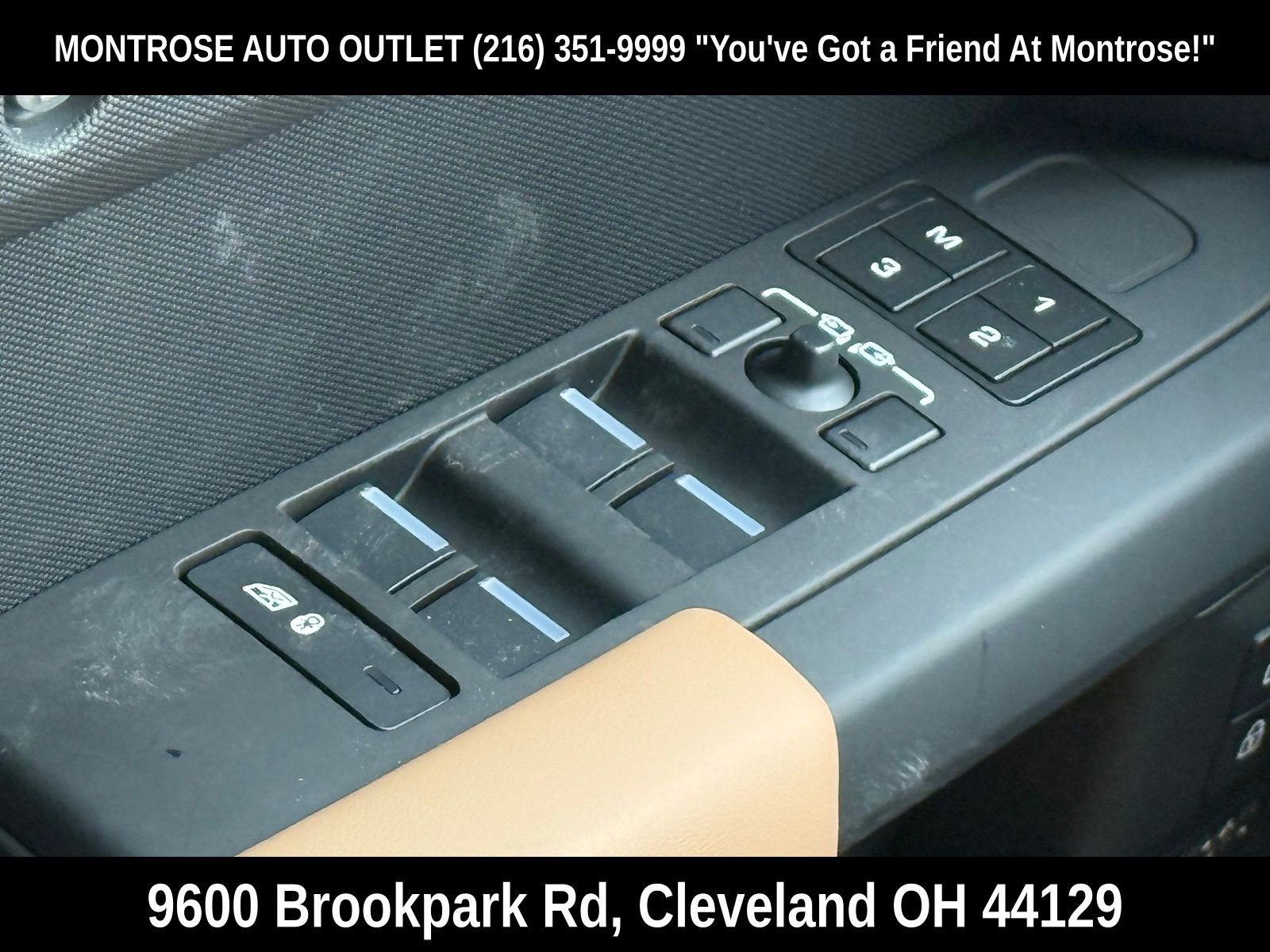 New 2026 Land Rover Defender 110 X-Dynamic SE image 35