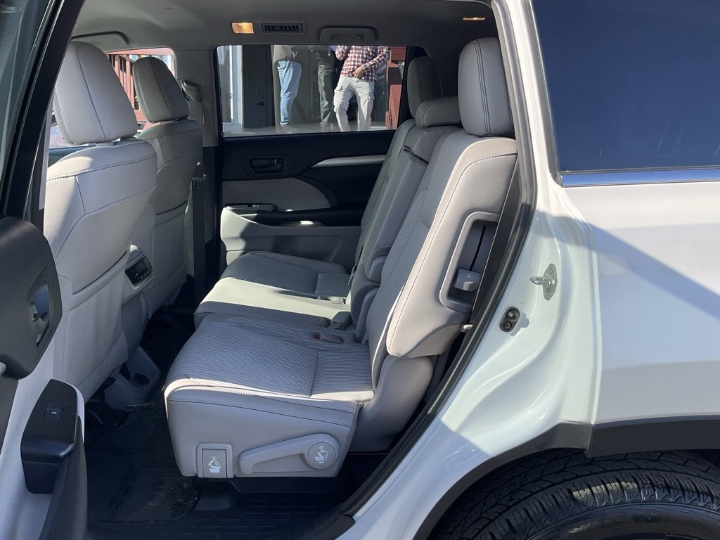 Used 2018 Toyota Highlander Plus image 7