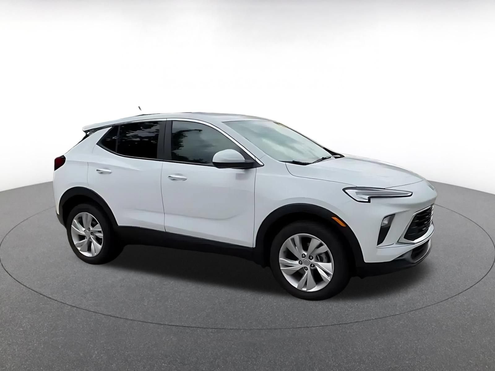 Used 2026 Buick Encore GX Preferred FWD image 2