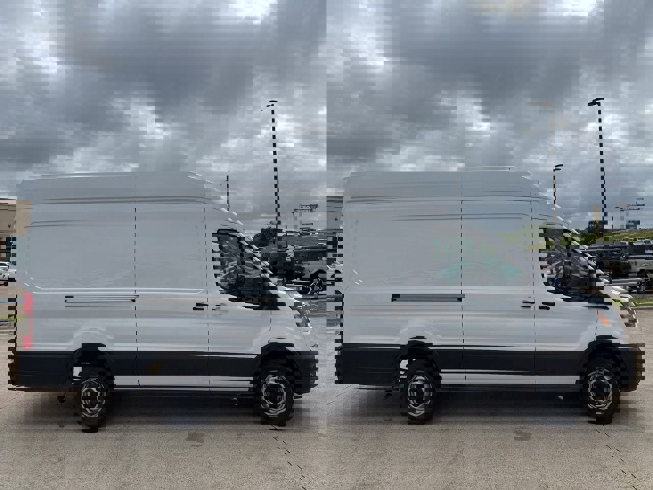 Used 2023 Ford Transit 250 148 High Roof Extended image 16