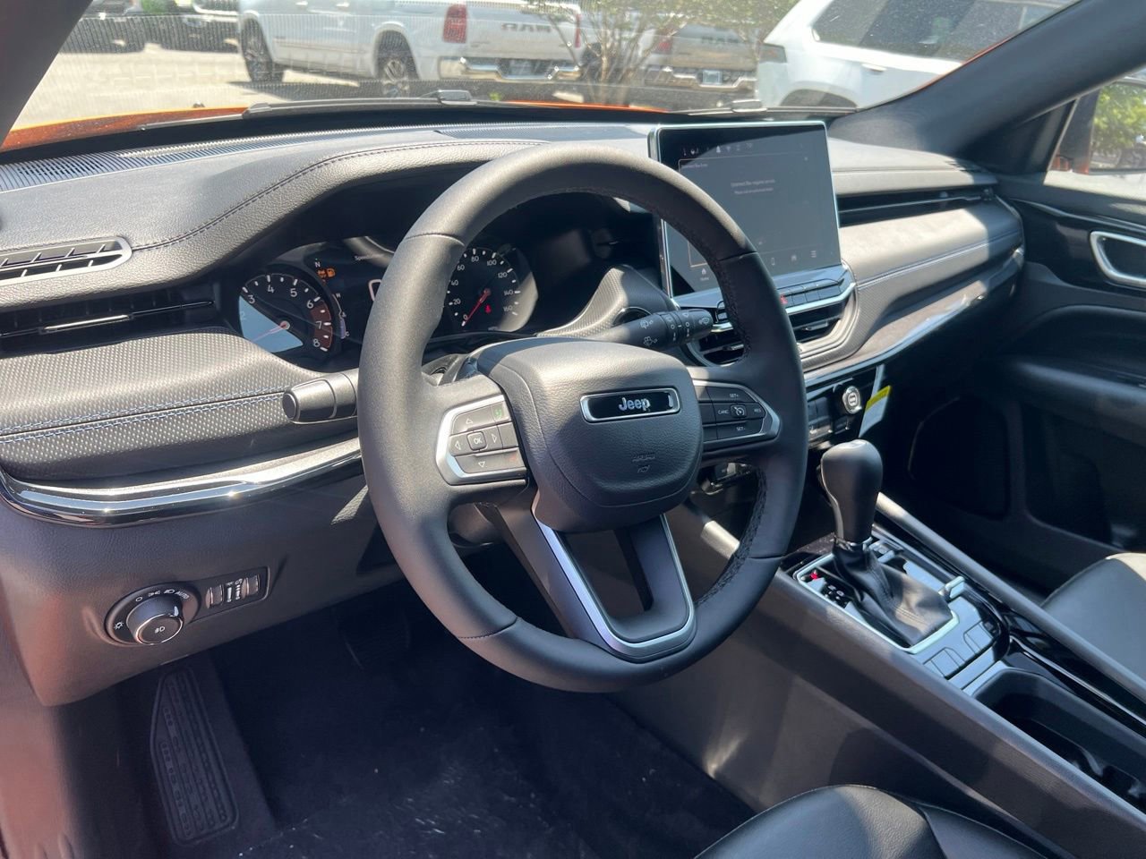 New 2026 Jeep Compass Latitude AWD/4WD image 15