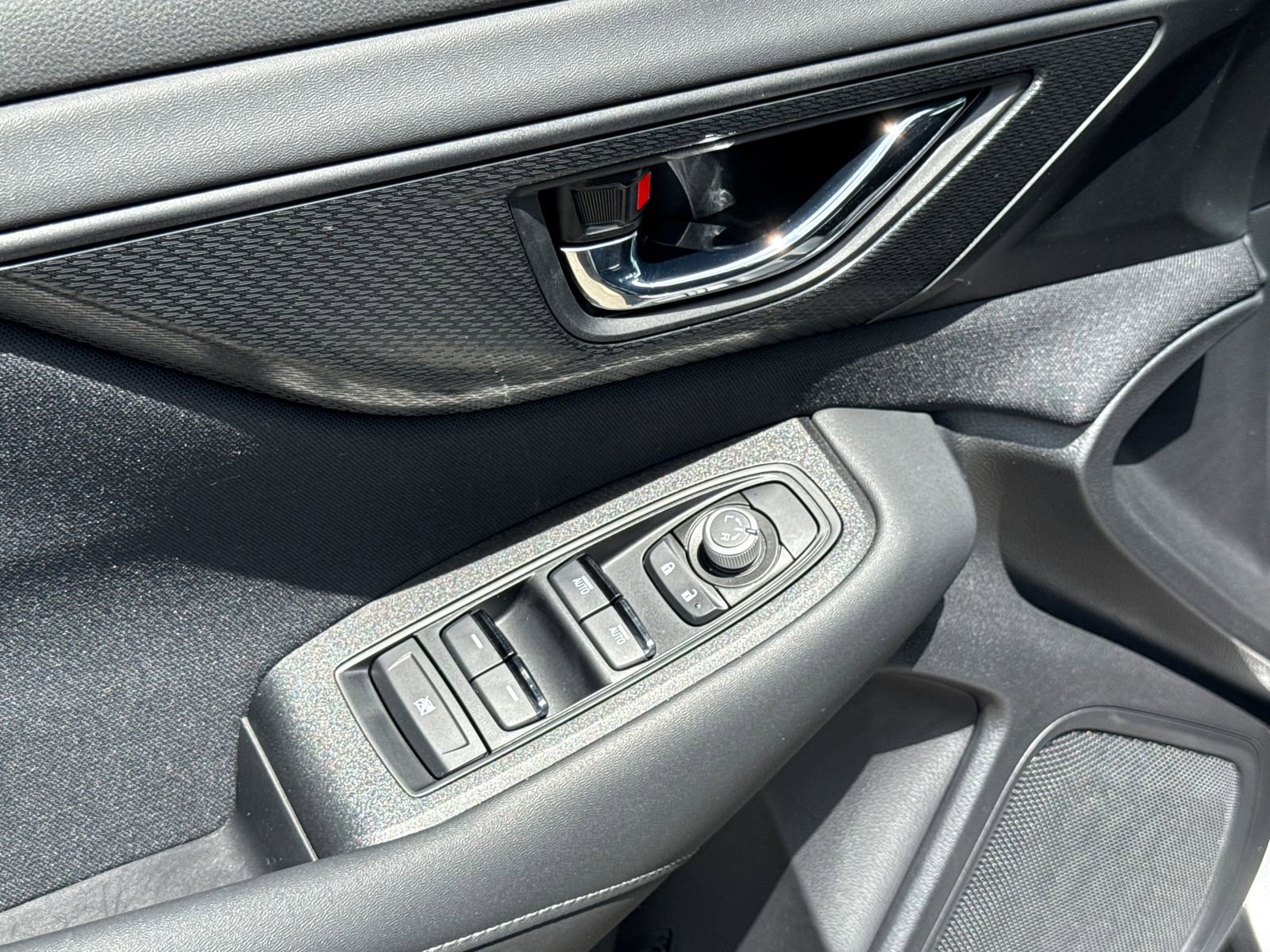 Certified 2025 Subaru Outback Premium AWD/4WD image 18