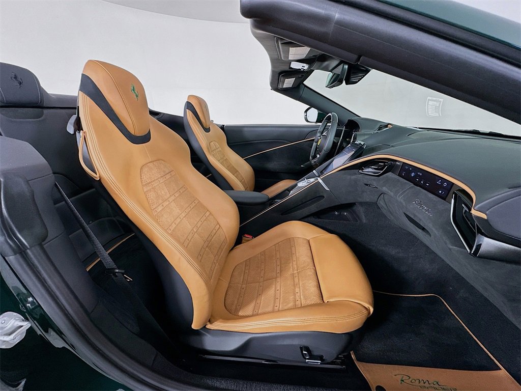 Used 2025 Ferrari Roma Spider image 27