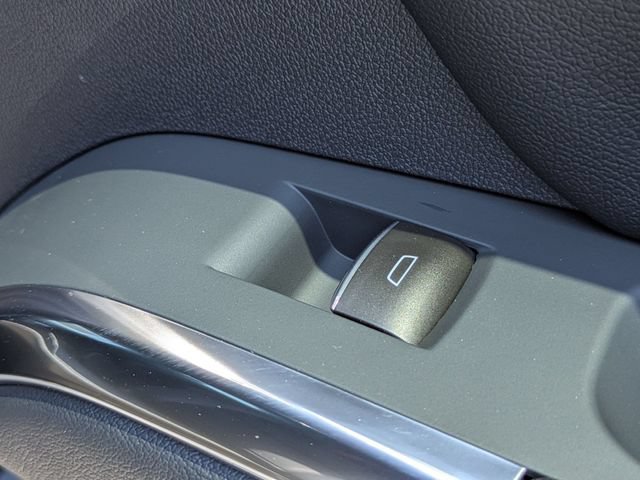 New 2026 Chevrolet Traverse RS FWD image 36