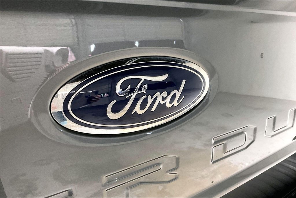 Used 2025 Ford F250 Lariat w/ Tremor Off-Road Package AWD/4WD image 38