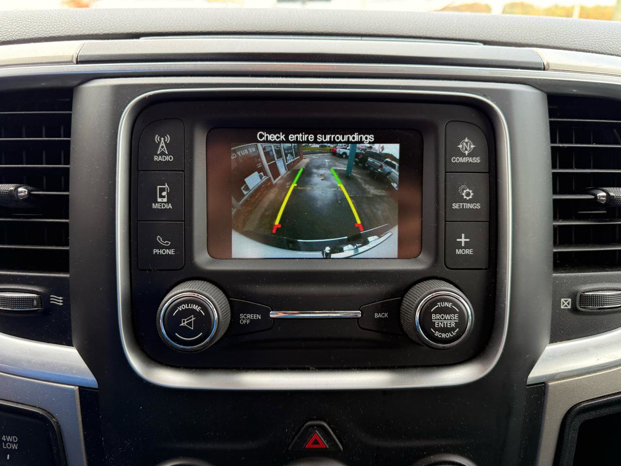 Used 2018 RAM 2500 SLT image 10