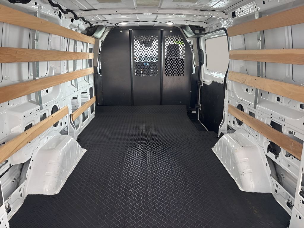 Used 2024 Ford Transit 250 Low Roof AWD w/ Exterior Upgrade Package image 6