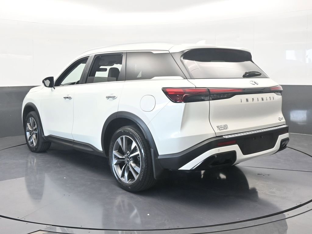 Used 2023 INFINITI QX60 Luxe w/ Performance Audio Package image 4