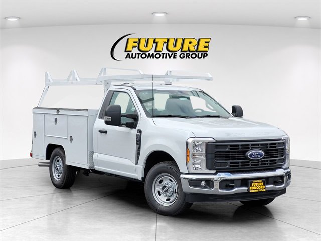 New 2026 Ford F250 XL w/ XL Chrome Package
