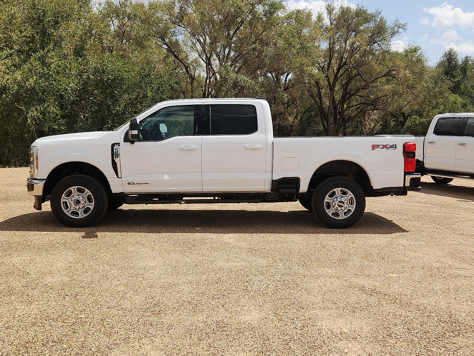 New 2026 Ford F250 XLT w/ XLT Premium Package AWD/4WD image 2