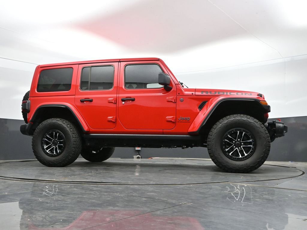 Used 2025 Jeep Wrangler Unlimited Rubicon AWD/4WD image 43