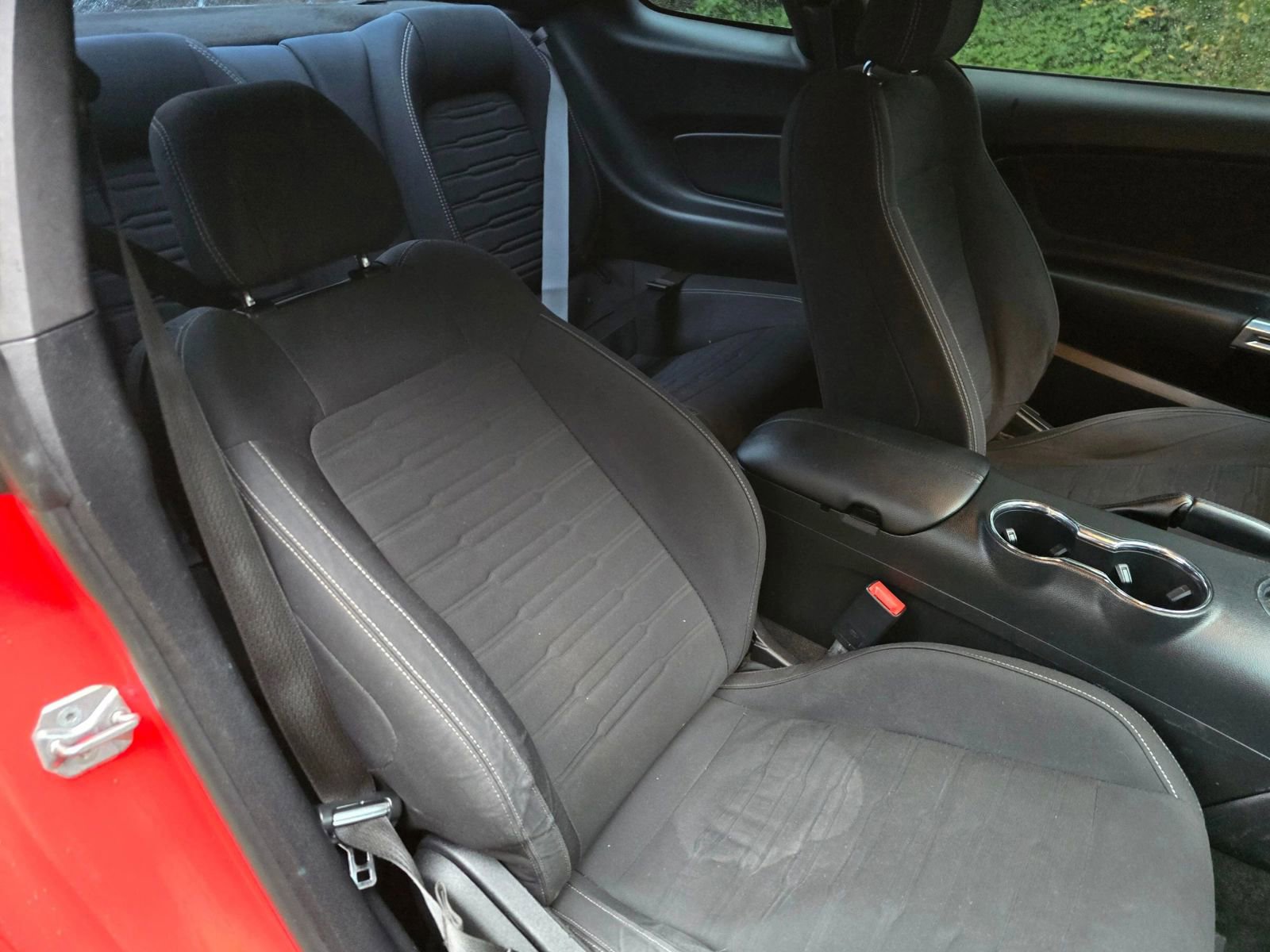 Used 2016 Ford Mustang Coupe image 11