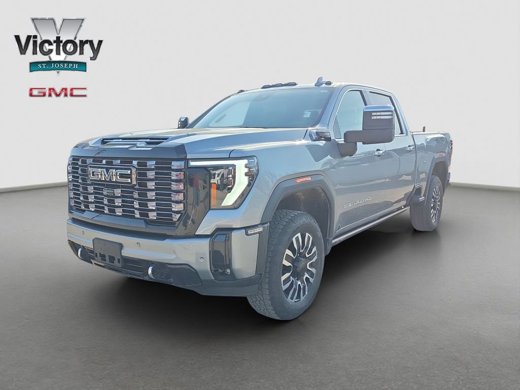 Used 2025 GMC Sierra 2500 Denali Ultimate w/ Max Trailering Package AWD/4WD image 3