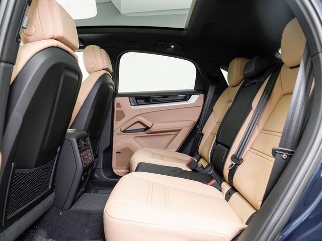 New 2026 Porsche Cayenne Coupe image 25