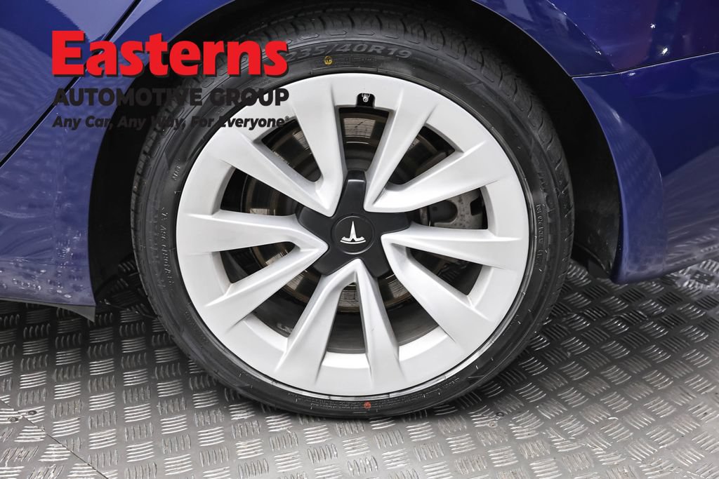 Used 2023 Tesla Model 3 Standard Range RWD image 8