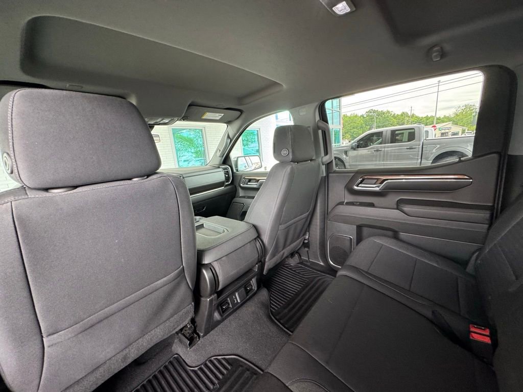 Used 2023 Chevrolet Silverado 1500 LT w/ Z71 Off-Road Package image 22