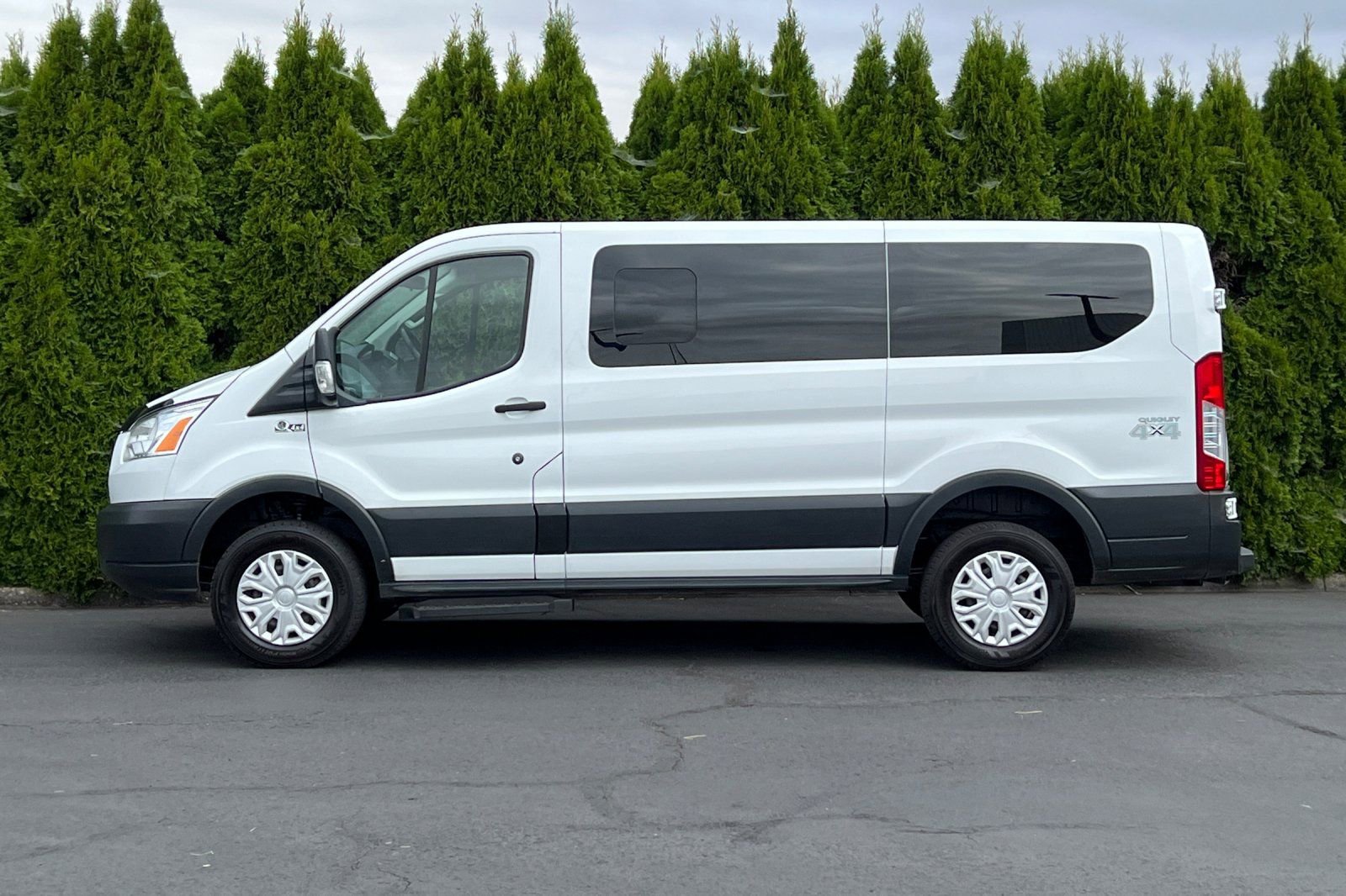 Used 2018 Ford Transit 150 XLT image 7