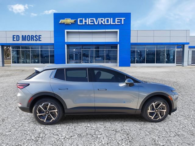 New 2026 Chevrolet Equinox EV LT image 3