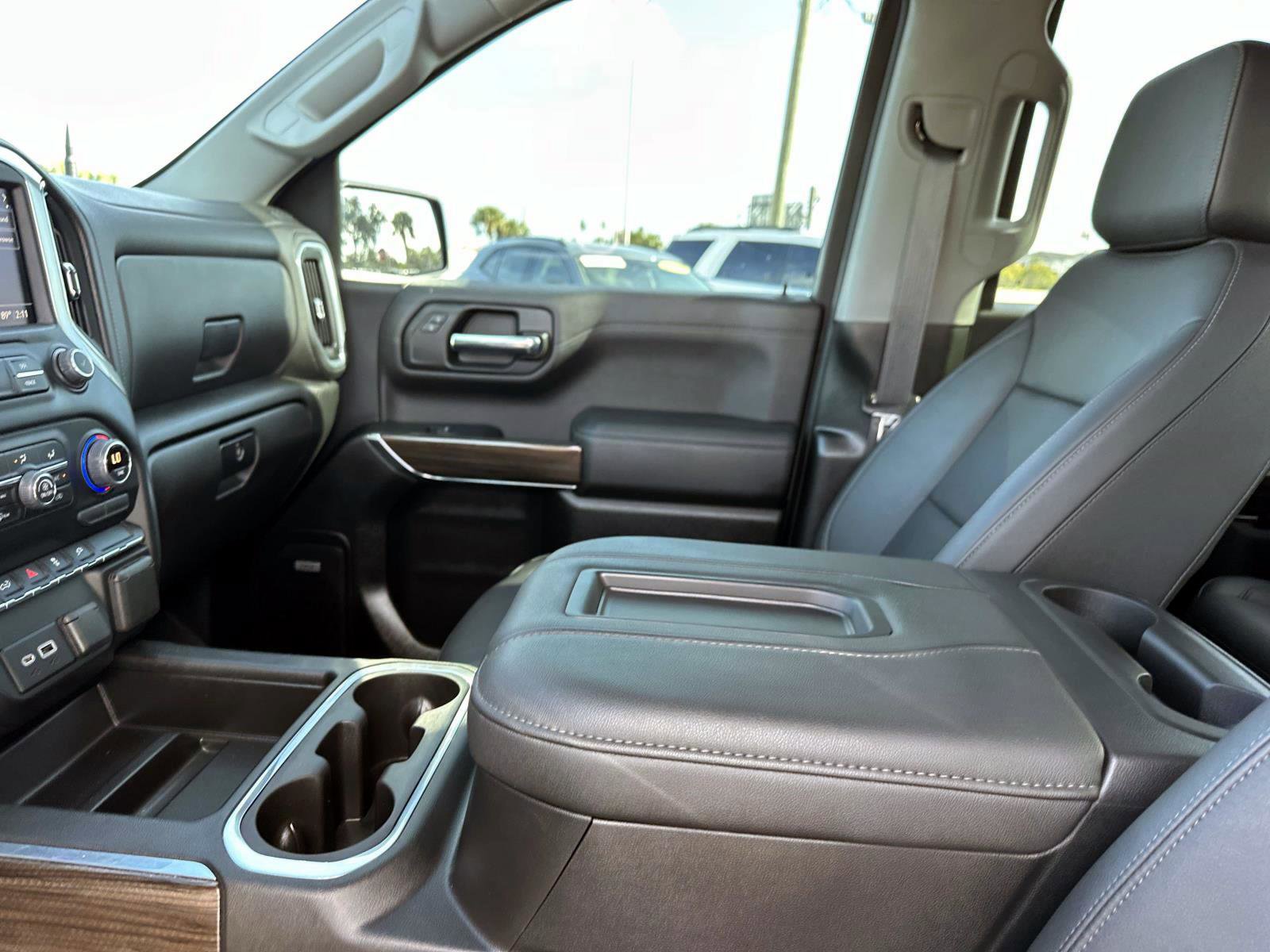 Used 2022 Chevrolet Silverado 1500 LT Trail Boss w/ Convenience Package II image 25