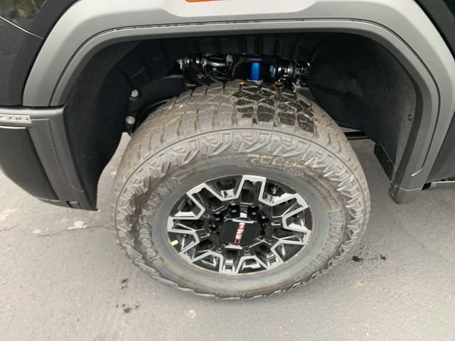 New 2026 GMC Sierra 2500 AT4X image 11