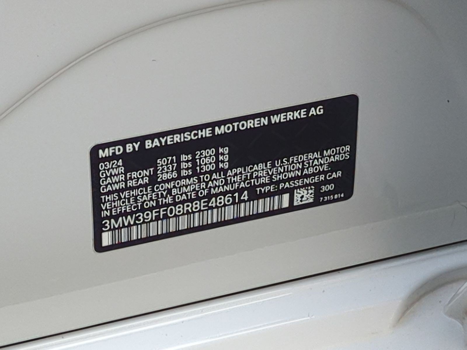 Used 2024 BMW 330e w/ Convenience Package RWD image 36