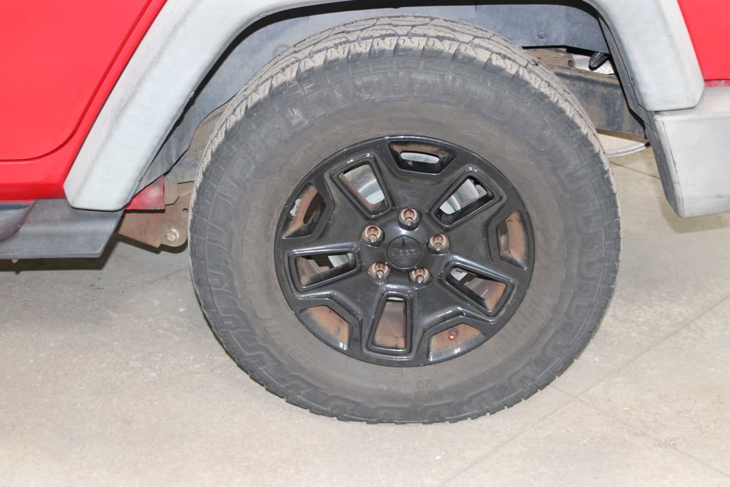 Used 2010 Jeep Wrangler Unlimited Sport image 46