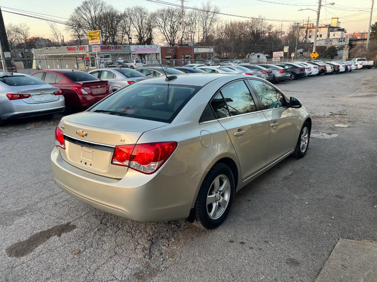 Used 2016 Chevrolet Cruze LT image 5
