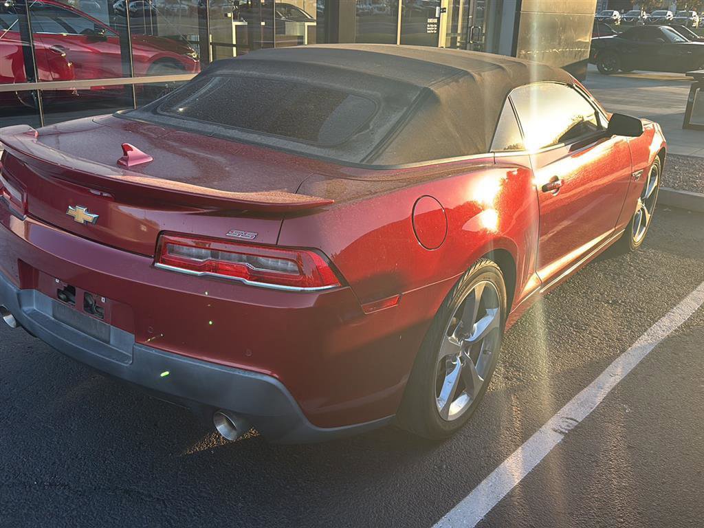 Used 2015 Chevrolet Camaro SS w/ RS Package RWD image 3
