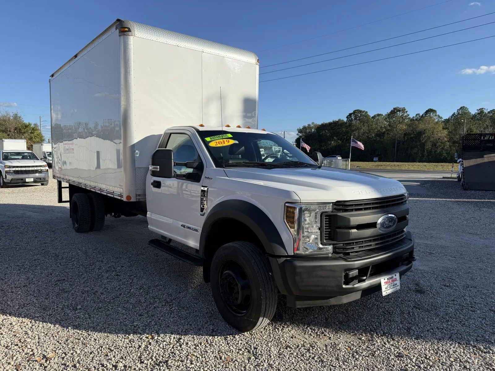Used 2019 Ford F550 2WD Regular Cab Super Duty image 3