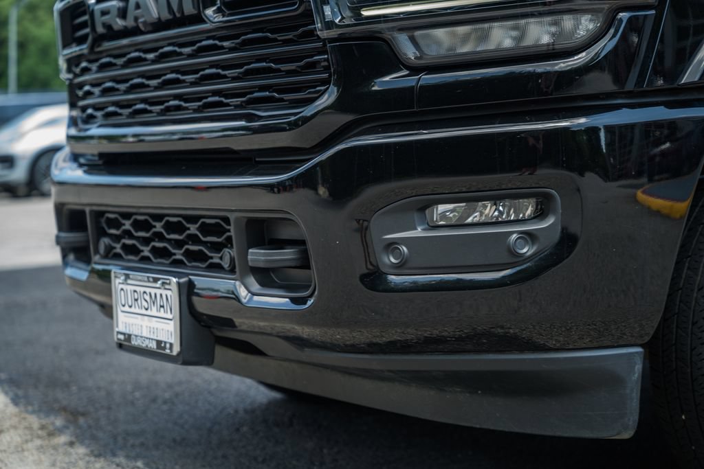 Used 2024 RAM 3500 Limited w/ Night Edition AWD/4WD image 19
