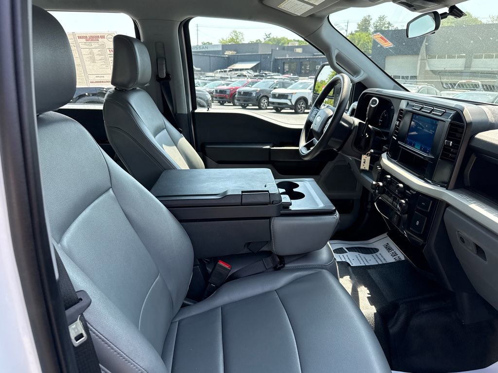 Used 2024 Ford F350 XL AWD/4WD image 30