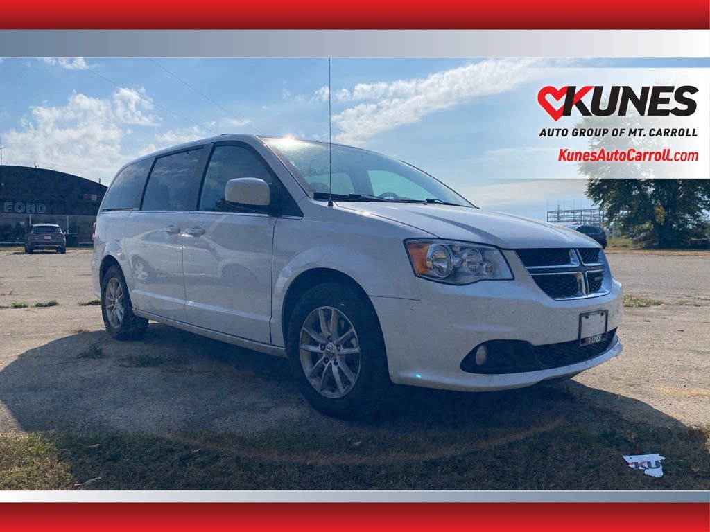 Used 2018 Dodge Grand Caravan SXT w/ Rear Park Assist Package