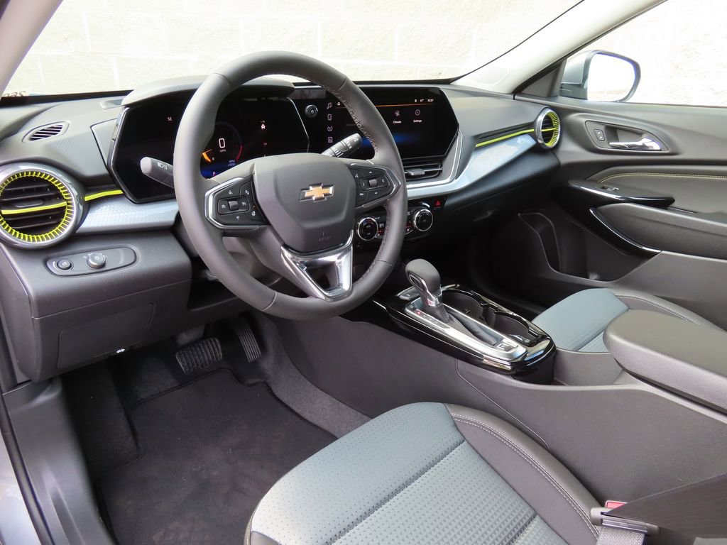 New 2026 Chevrolet Trax LT w/ Driver Confidence Package image 19