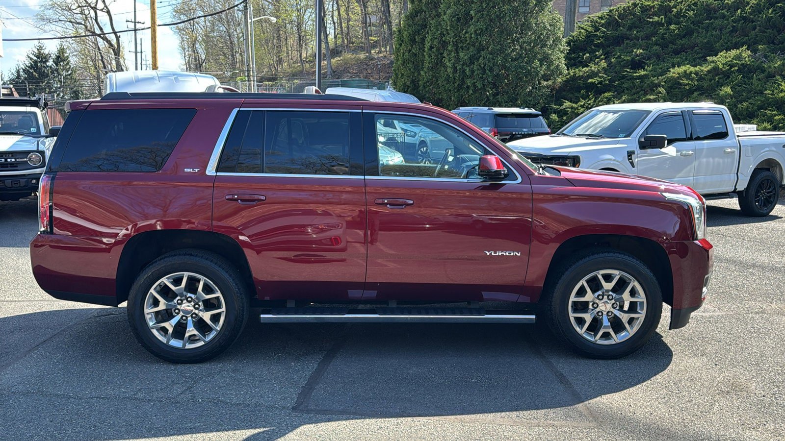 Used 2020 GMC Yukon SLT w/ Open Road Package AWD/4WD image 9