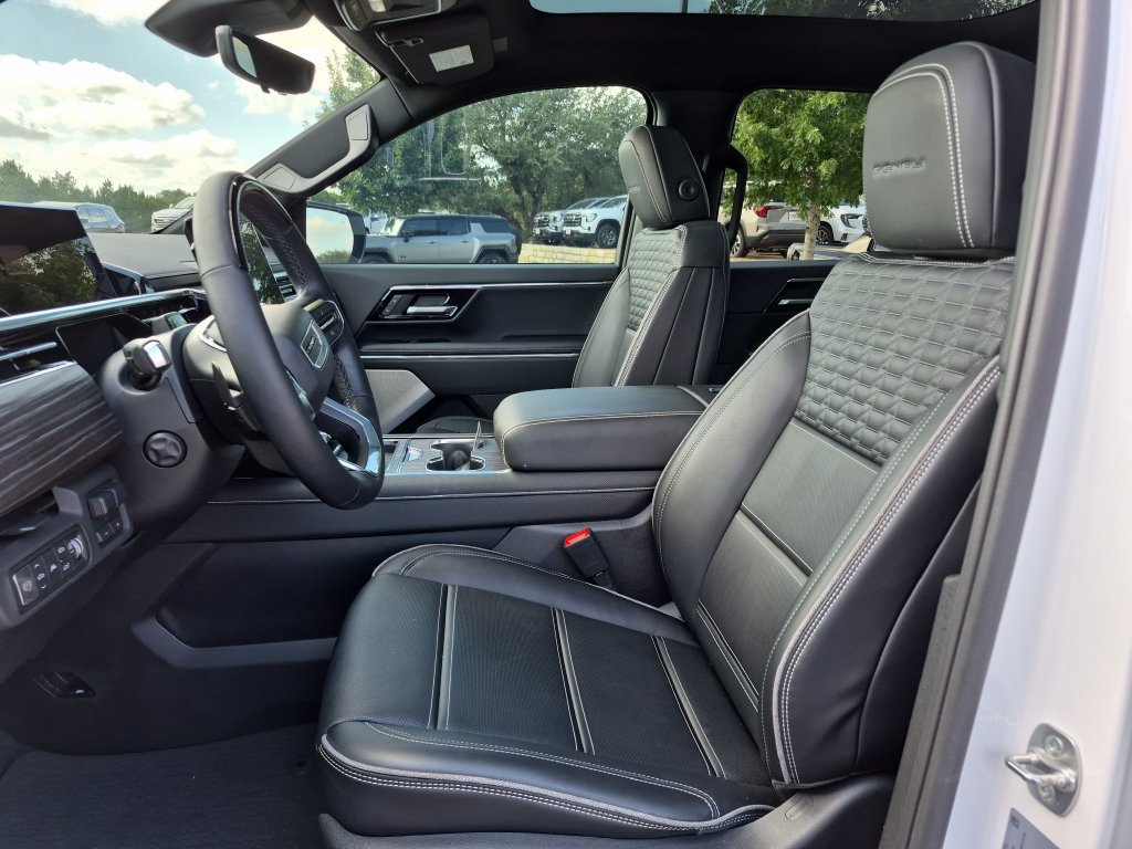Used 2025 GMC Sierra EV Denali AWD/4WD image 20