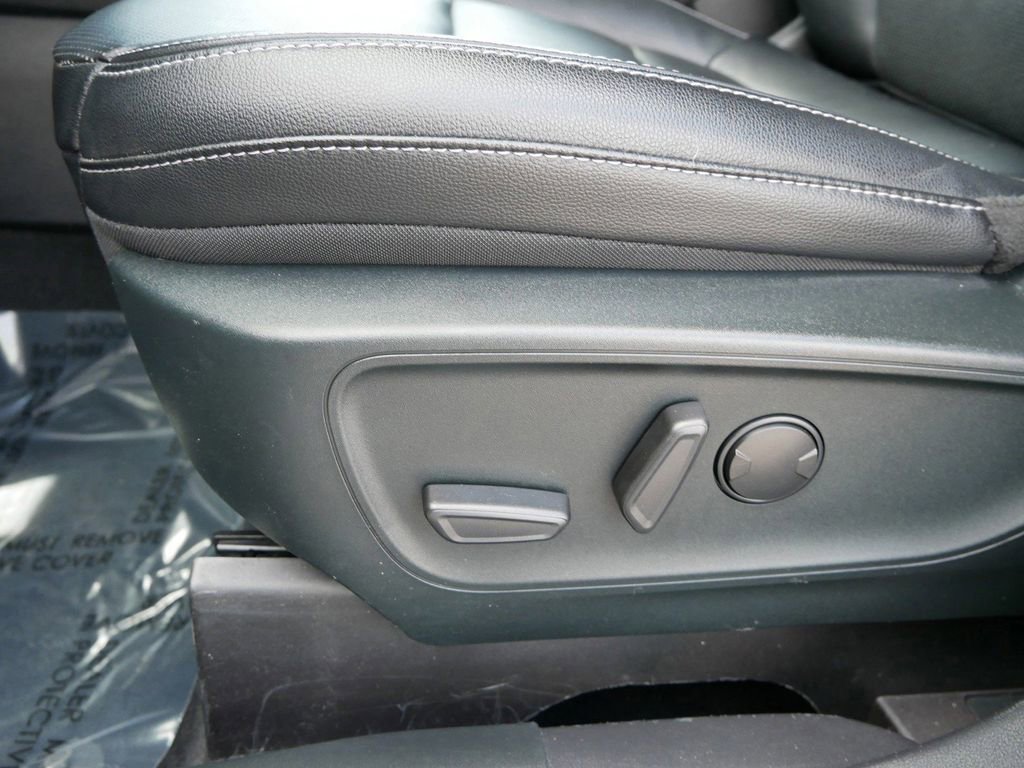 Used 2022 Ford Escape SEL w/ Technology Package image 7