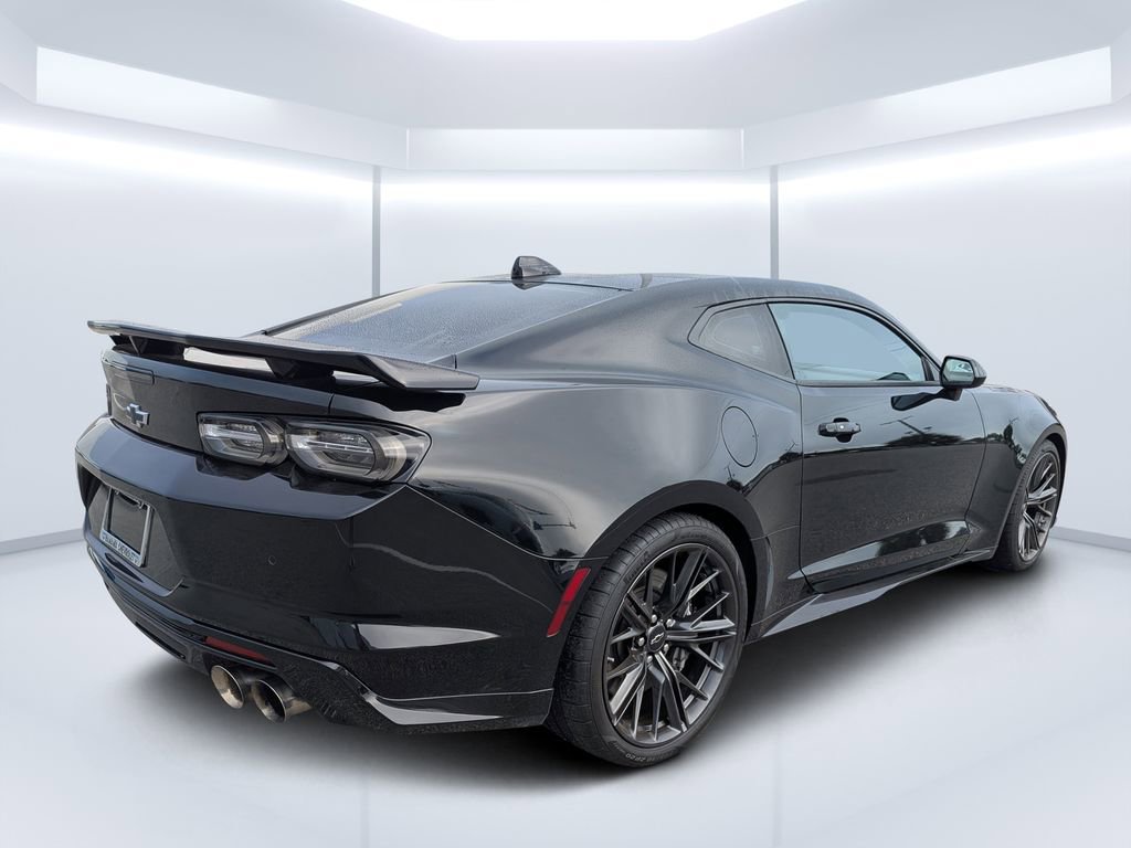 Used 2023 Chevrolet Camaro ZL1 image 3