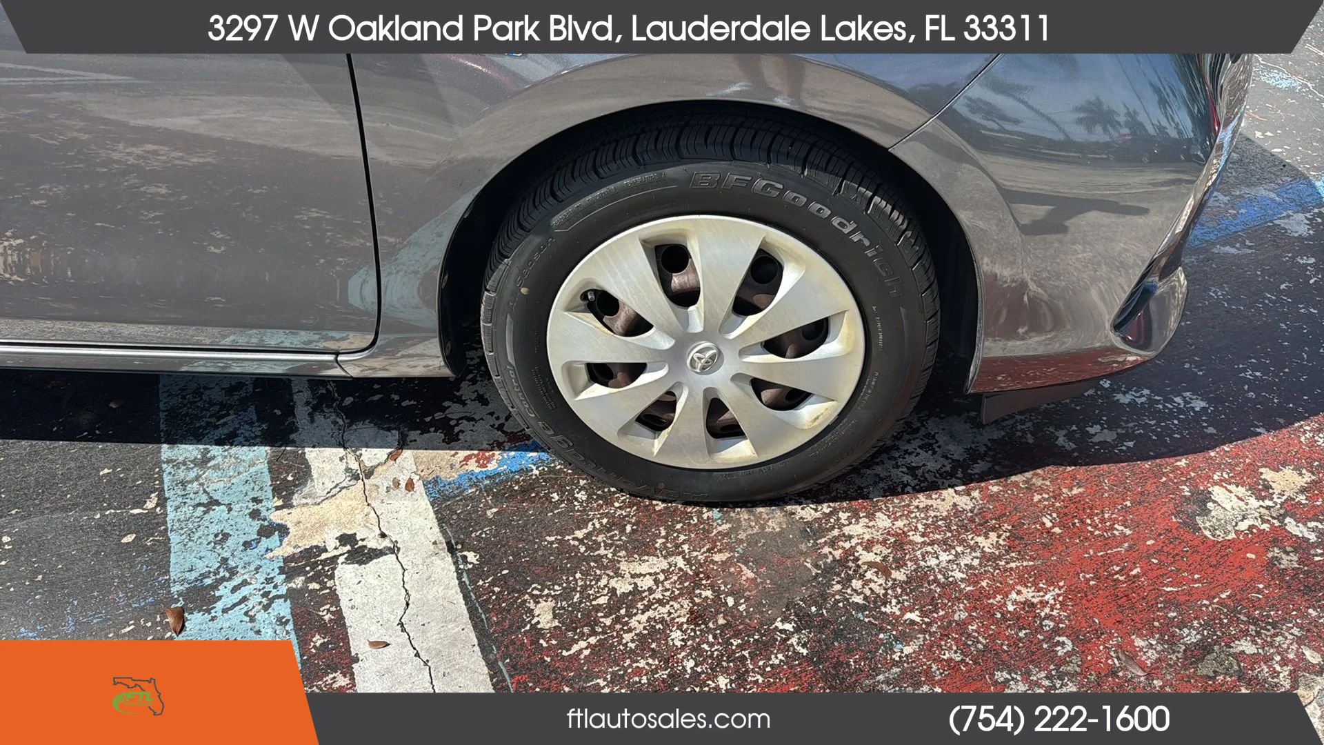 Used 2013 Toyota Prius C One FWD image 13