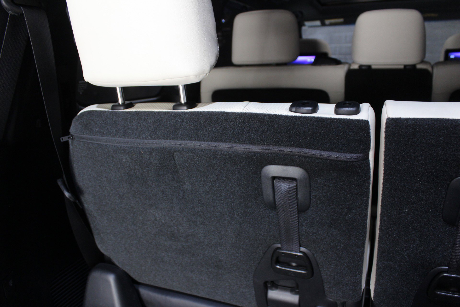 Used 2019 Lexus LX 570 Three-Row Inspiration Series w w/ Inspiration Series image 73