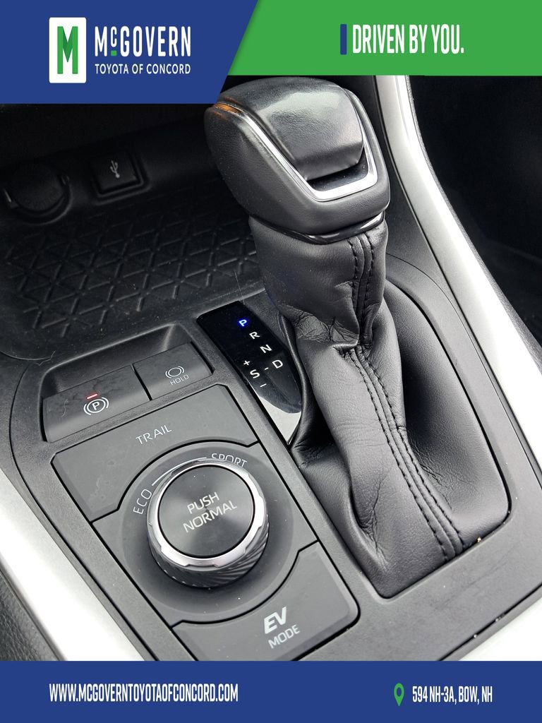 Used 2021 Toyota RAV4 XLE w/ Convenience Package AWD/4WD image 31
