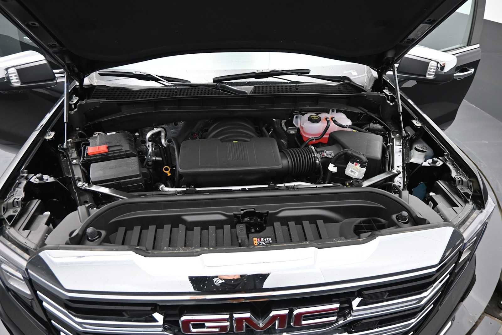 New 2026 GMC Sierra 1500 SLT w/ SLT Premium Package AWD/4WD image 25