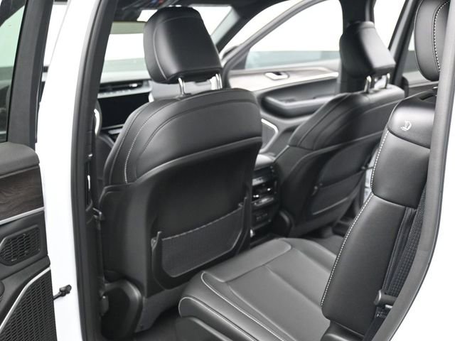 New 2026 Jeep Grand Cherokee L Limited w/ Limited Altitude Package image 10