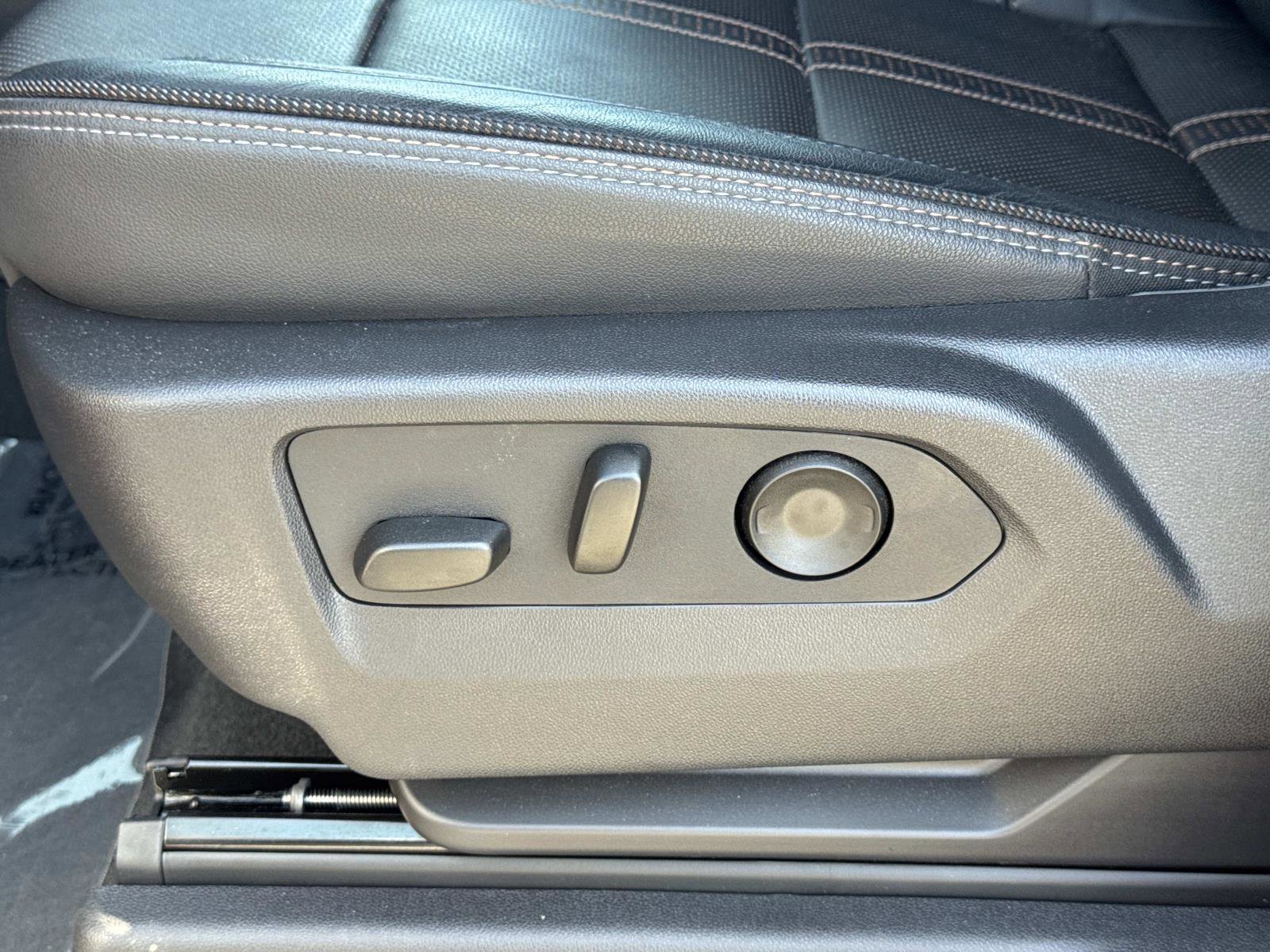 Used 2025 Chevrolet Silverado 1500 High Country w/ High Country Premium Package image 22