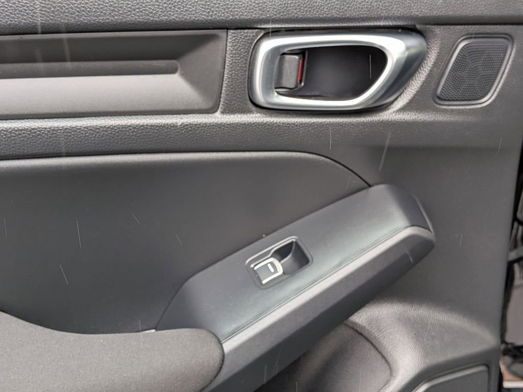 Used 2025 Honda Civic Sport image 26