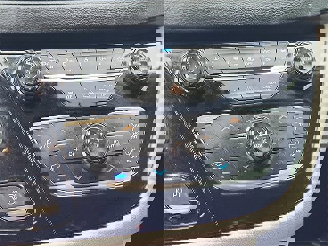 Used 2019 Chrysler Pacifica Touring-L w/ Advanced Safetytec Group image 26