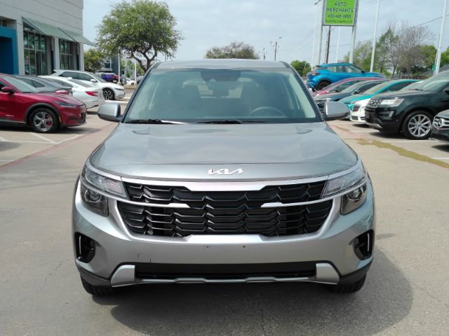 Used 2026 Kia Seltos LX image 2