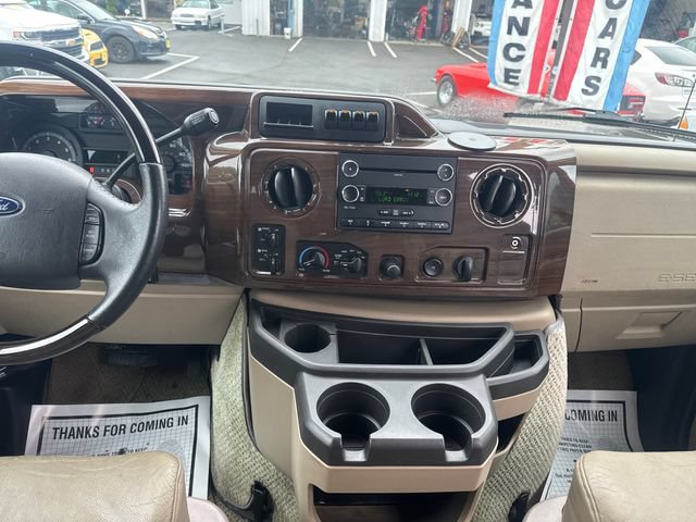 Used 2009 Ford E-250 and Econoline 250 RWD image 17