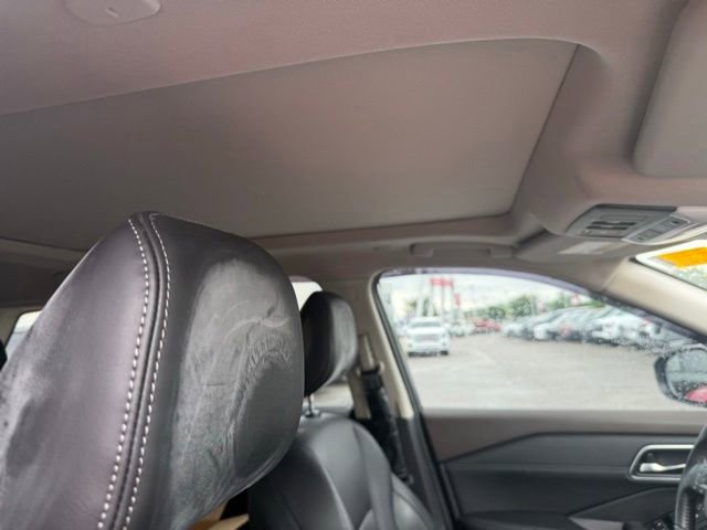 Used 2023 Nissan Rogue Platinum w/ Platinum Premium Package FWD image 14