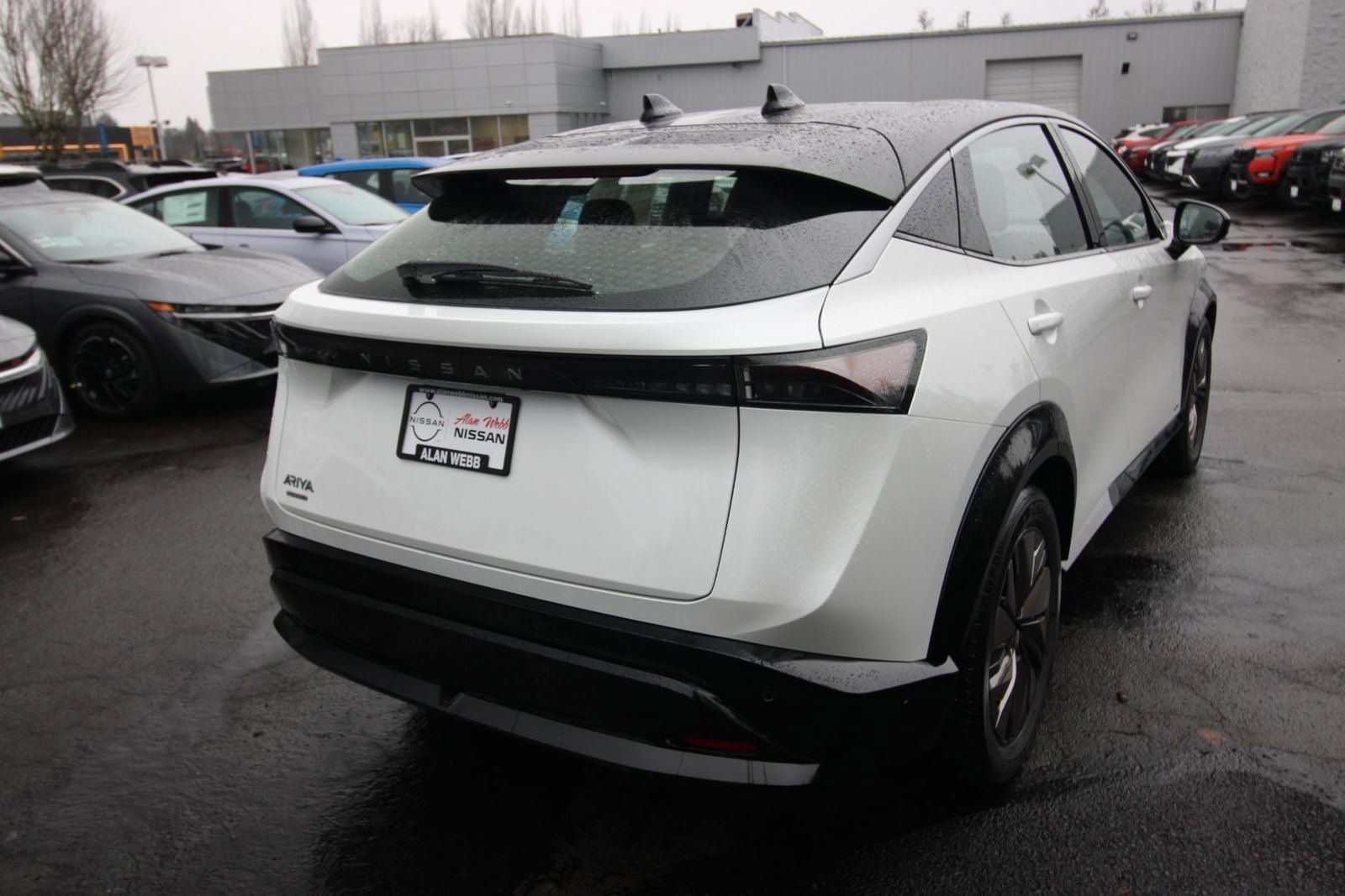 Used 2023 Nissan Ariya FWD image 3