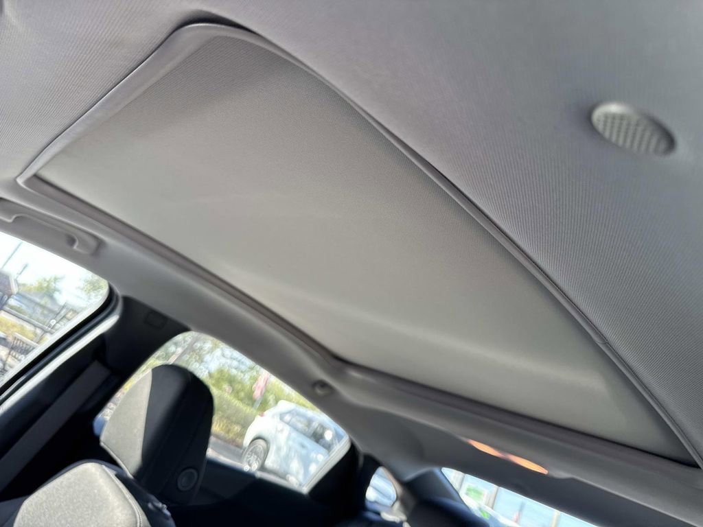 Used 2024 Chevrolet Malibu LT image 34